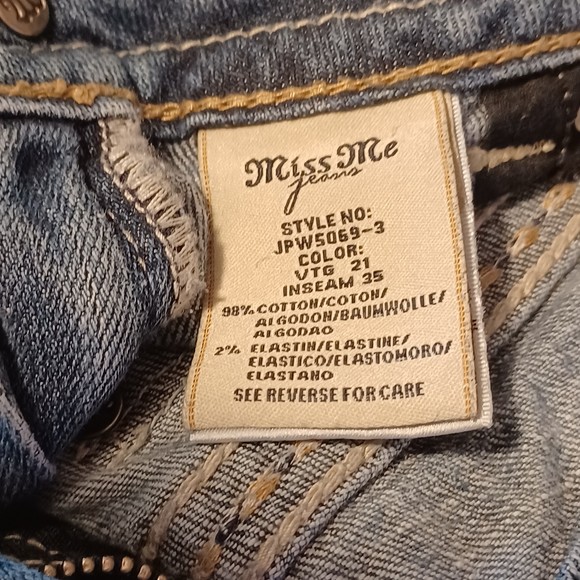 Miss Me Jeans, Size 30, Denim, 30 x 30, Low Rise, Boot Cut Bedazzled, Distressed - Picture 12 of 12